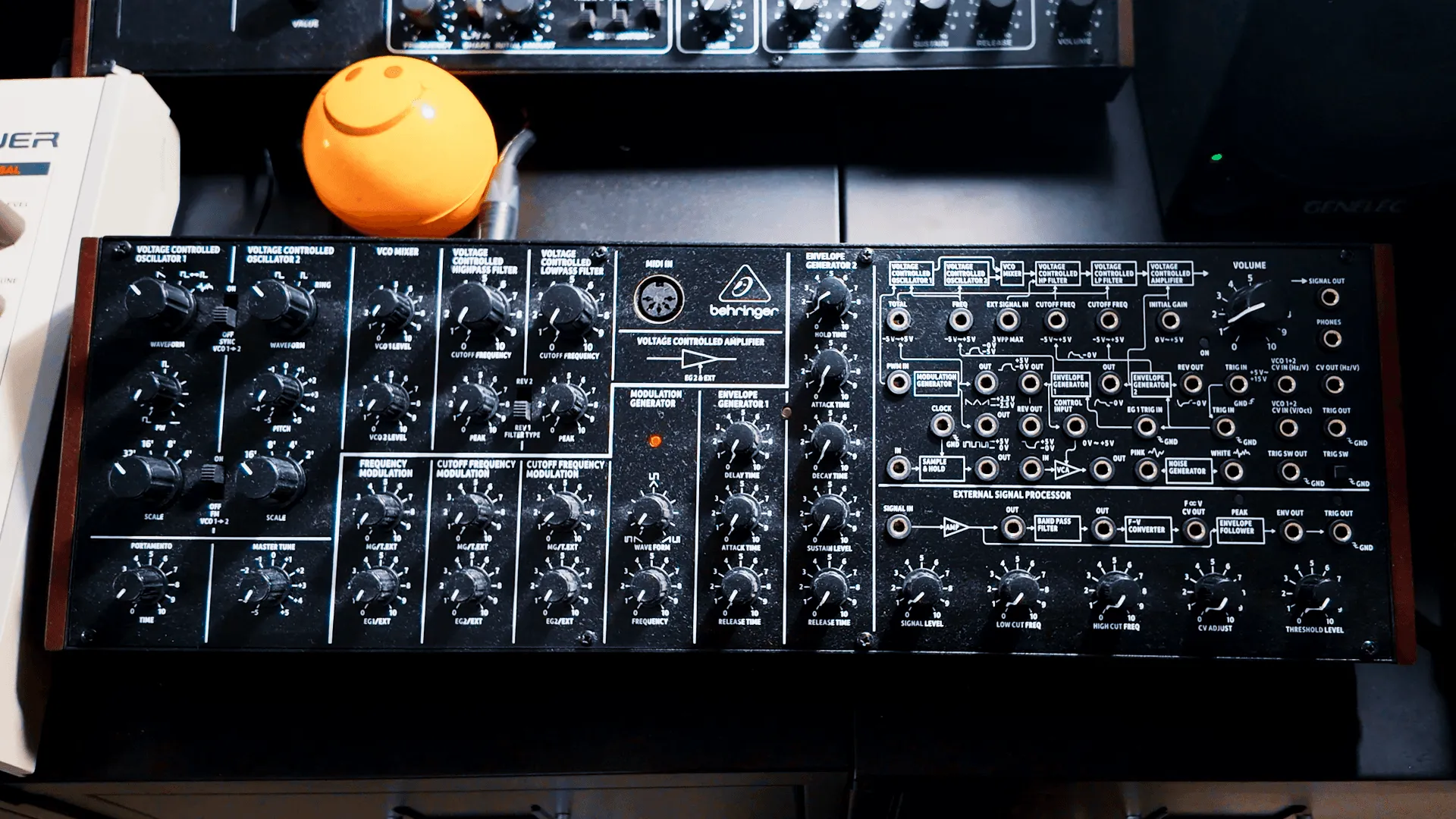 Behringer K-2